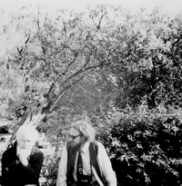 Robert Graves with Robin Skelton in the garden at Deya 1974