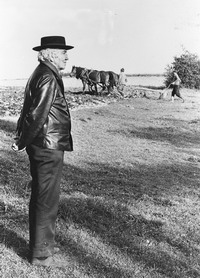 Robert Graves in Bukovina field